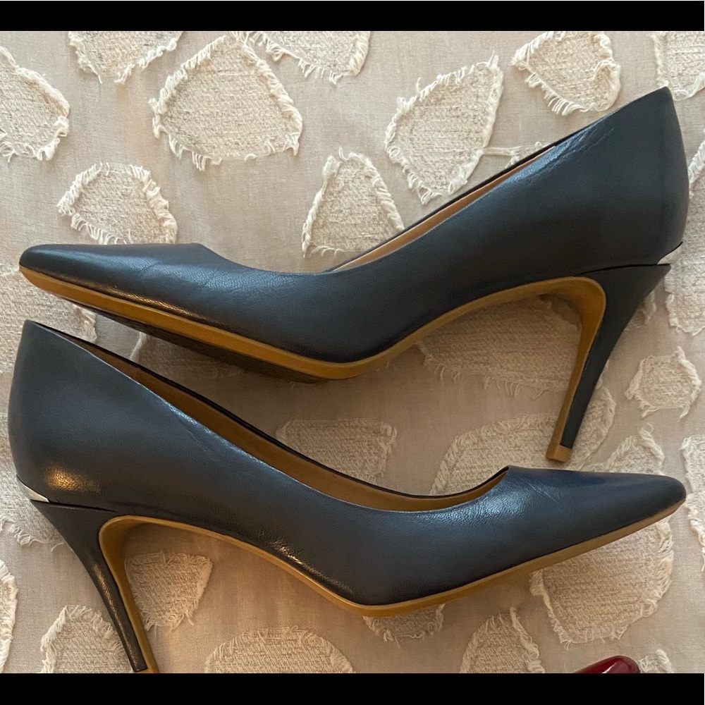 Calvin Klein Gayle Pumps